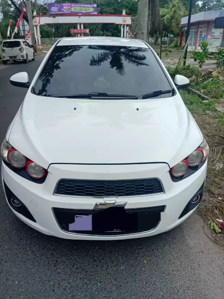 Chevrolet aveo sonic 2012