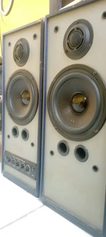 Speaker aktif BESAR ukuran 6 inch
