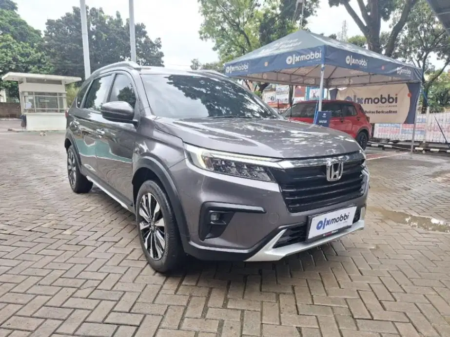 LOW DP Honda BR-V 1.5 Prestige Bensin-AT 2022 DFZ