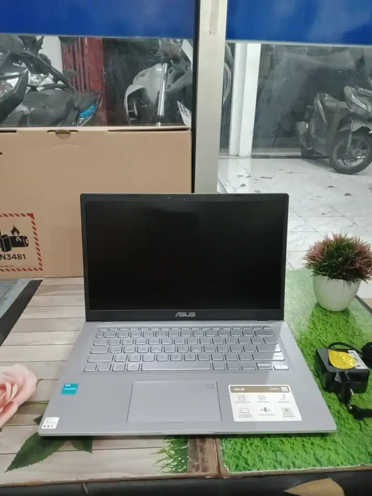 Laptop Value! ASUS Vivobook A1400KA RAM 8GB/SSD 512GB. Fullset Garansi