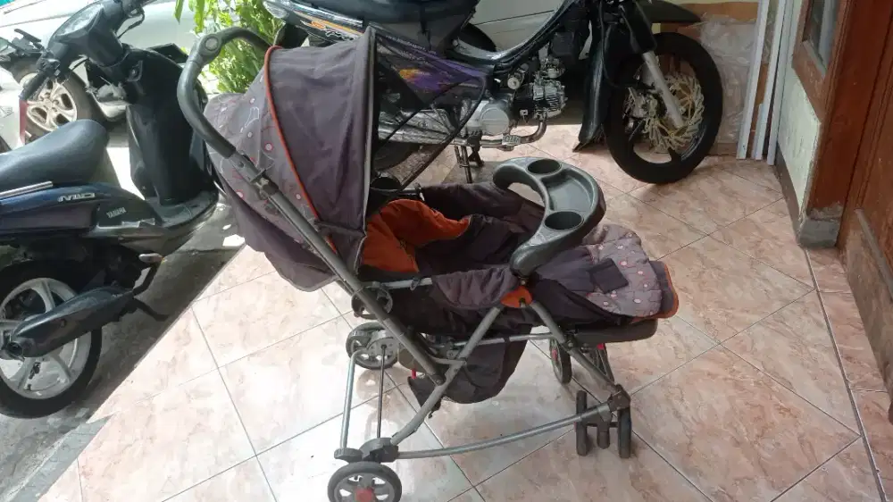 Stroller babydoes