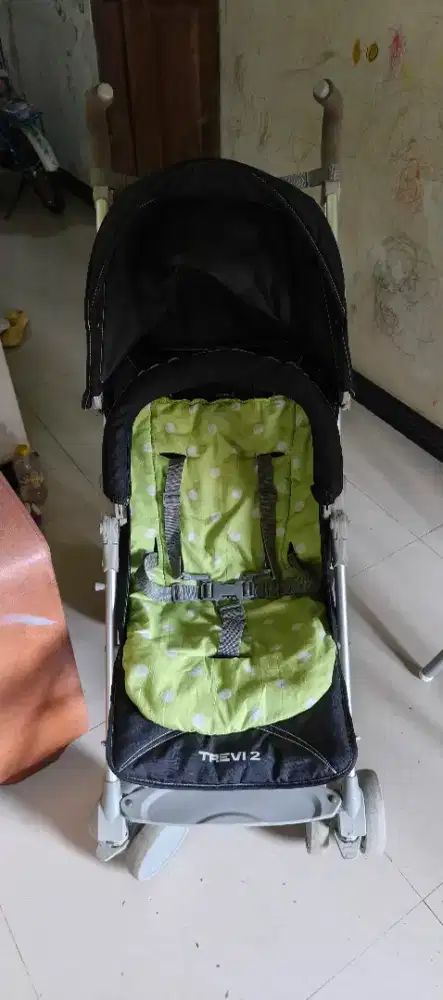 Stroller dan meja makan anak balita