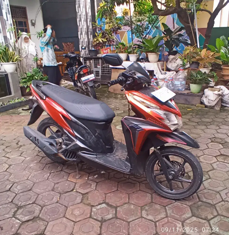 HONDA VARIO KZR 125 TH 2013