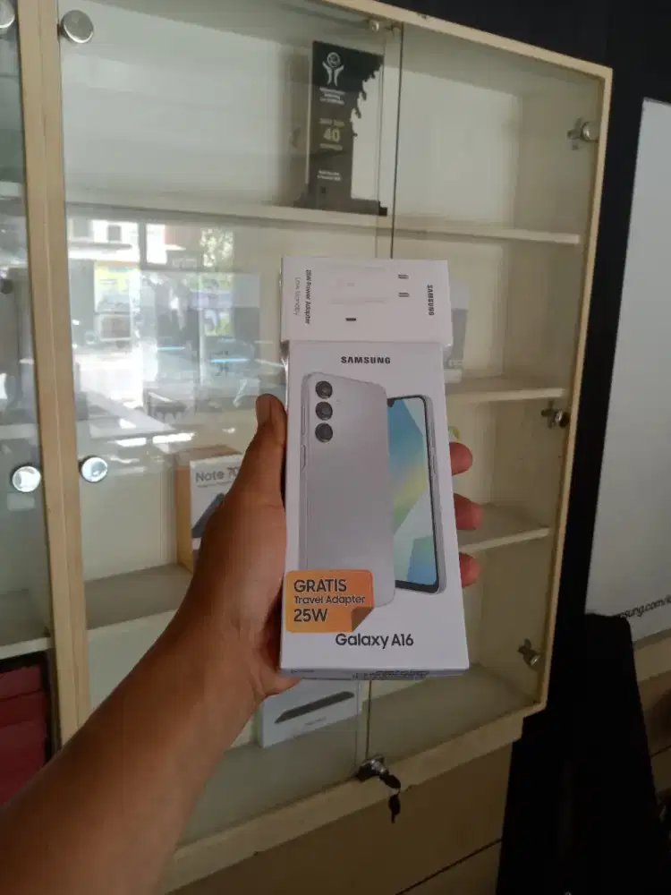 Berminat silahkan WA Samsung Galaxy A16 8/128 Garansi resmi 1thn