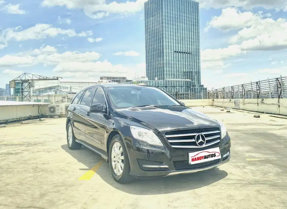 Mercedes Benz R300L CBU Sunroof Tahun 2010 Automatic Hitam