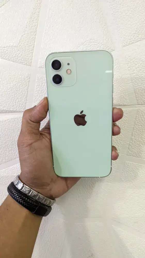 Iphone 12 128gb Beacukai Fullset Retak Dikit  Face Id Off