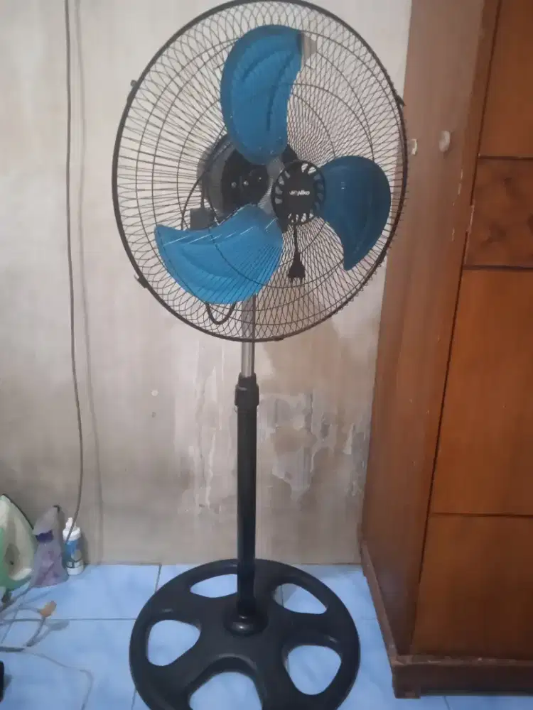 Dijual kipas angin merek NIKO