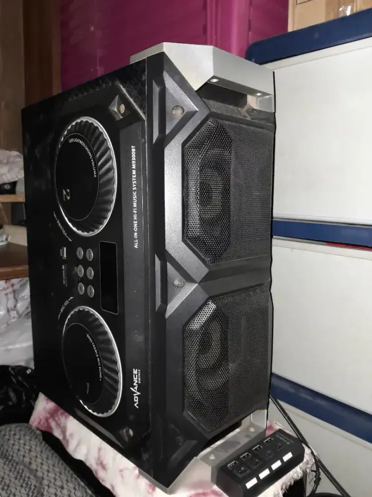 Fs..Speaker Advance M9300 BT