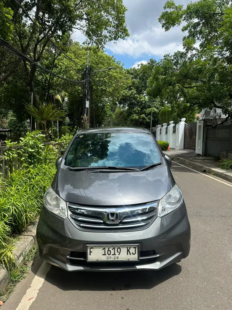 Honda Freed SD 2013 Bensin