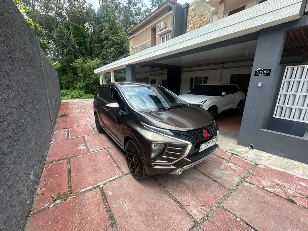 Mitsubhisi Xpander Sport 2019 Warna: Cokelat Metalik