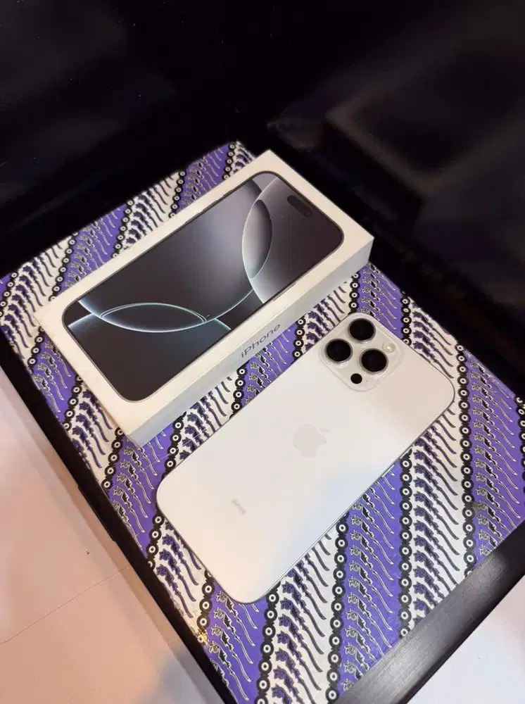 Iphone 16 pro max 512gb ibox cc rendah