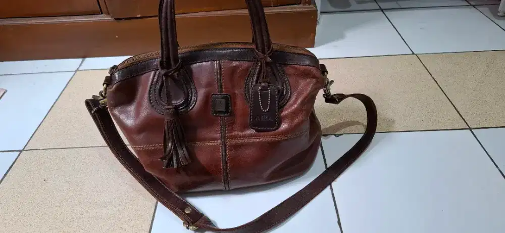 Tas aira kulit asli dan Batikula