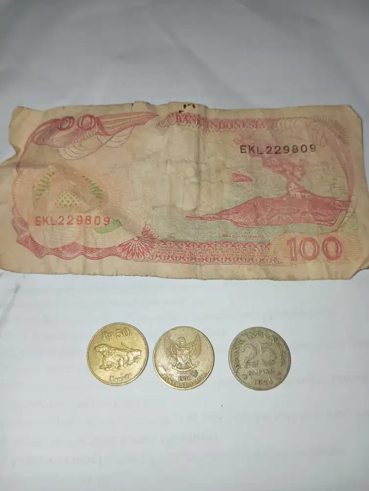 Uang rupiah pecahan 100,00