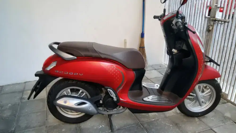 Honda Scoopy Stylish merah doff 2024