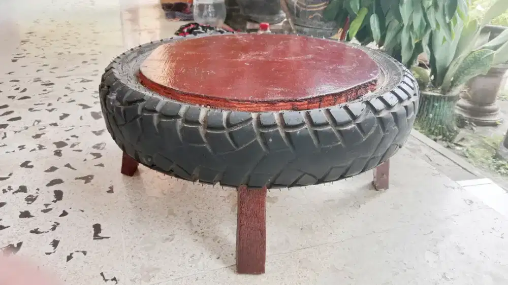 Jual Meja lesehan dari ban bekas harga 30 rb