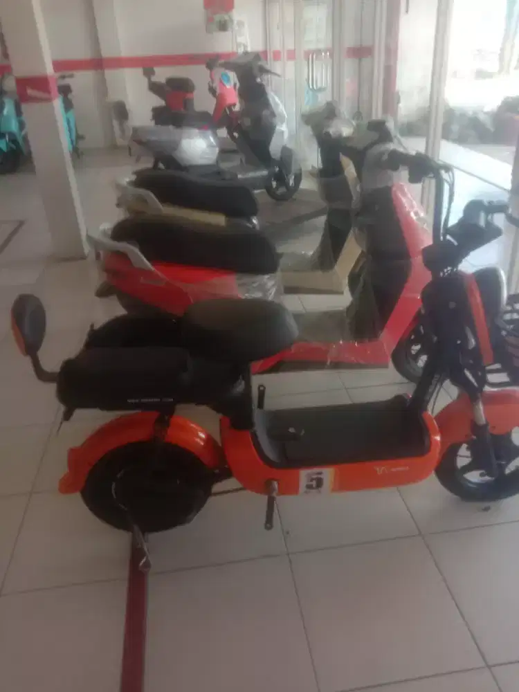 sepeda listrik uwinfly