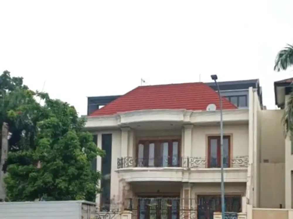 Rumah 2lt 21x26 546m Cluster Pinisi Permai PIK 1 Pantai Indah Kapuk