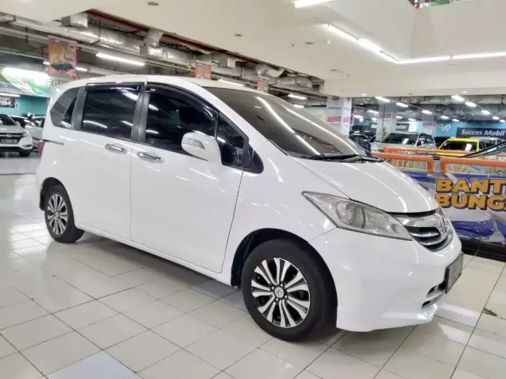 Honda Freed PSD 2012