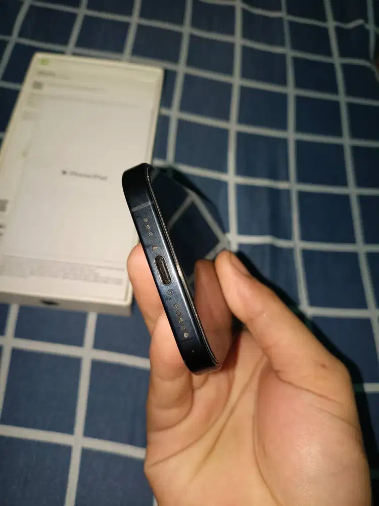 iPhone 15 pro 128 GB iBox