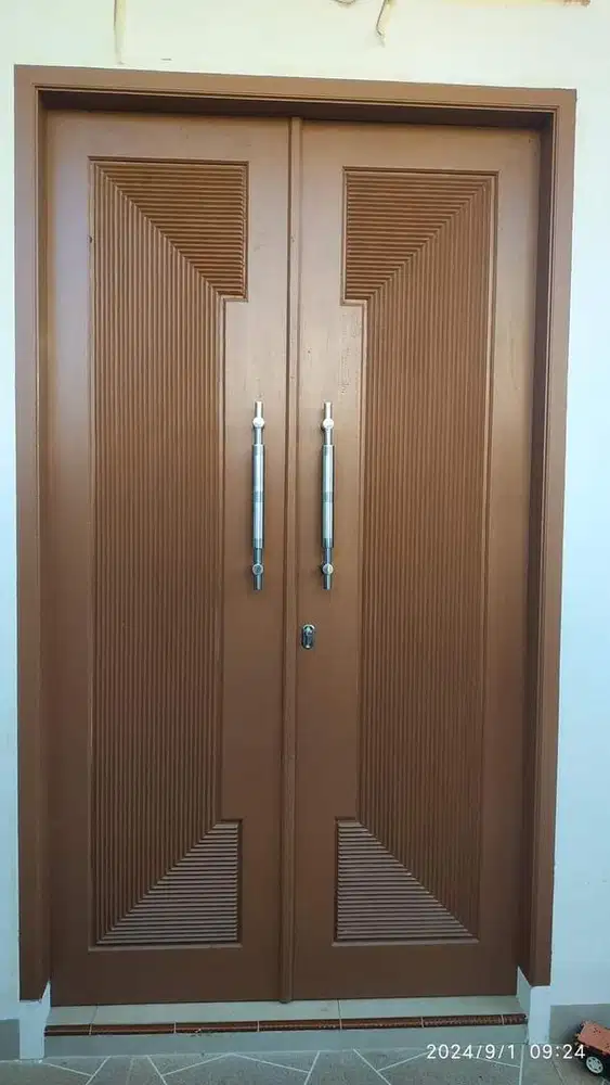 pintu kayu jati