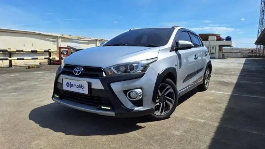 DP Rendah  9JT - Toyota Yaris 1.5 S Bensin-AT 2017 Silver