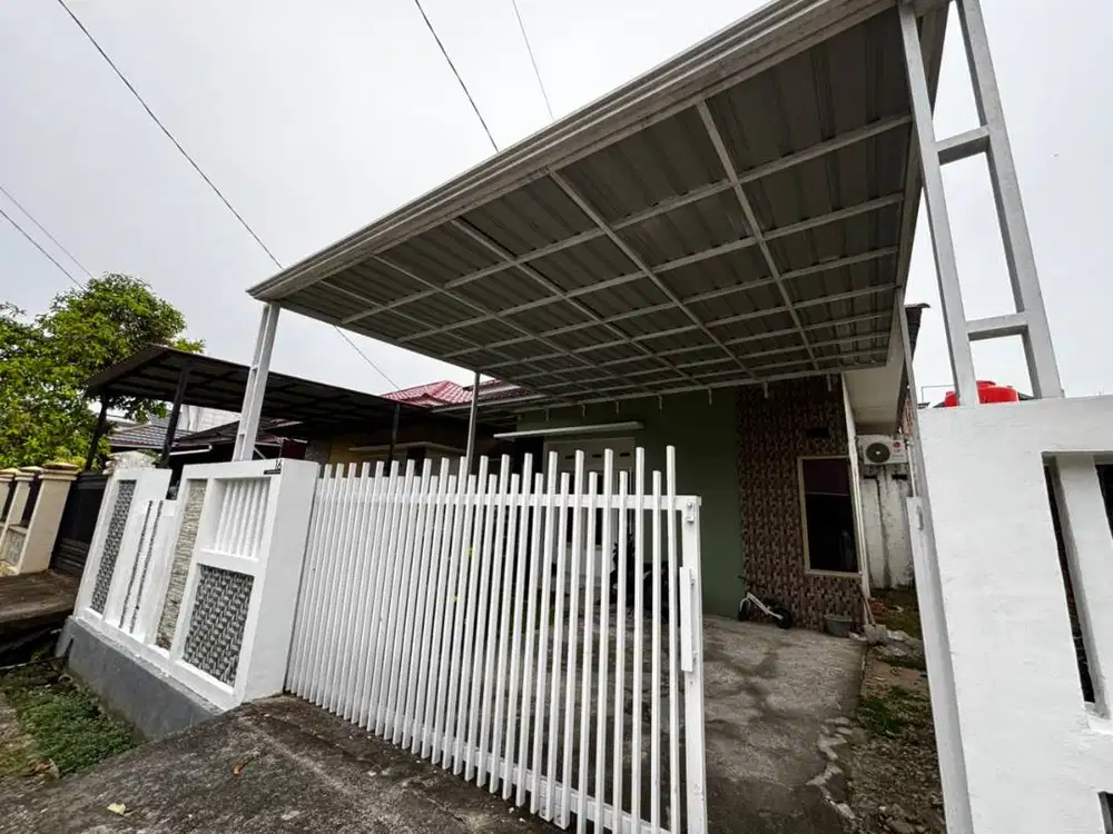 Di jual rumah dengan lokasi strategis