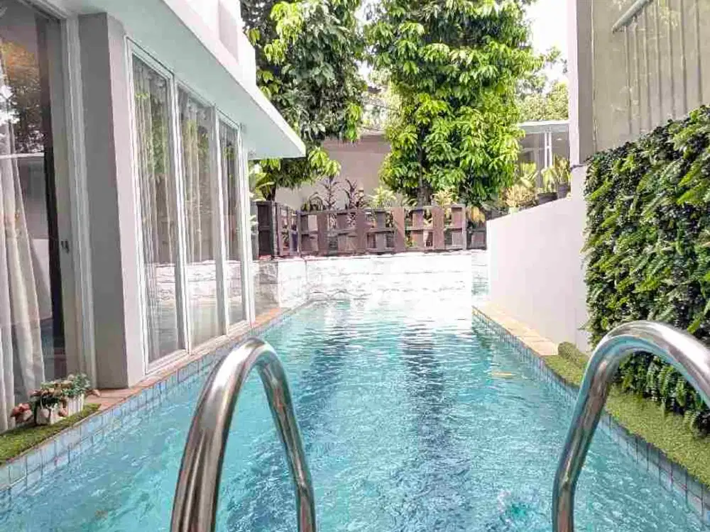 Rumah Citra Gran Cibubur mewah luas tanah besar