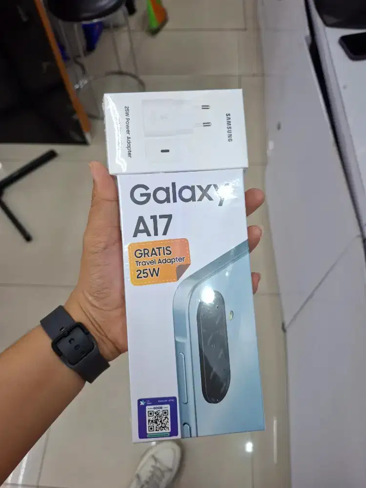 Samsung a17 8/256gb