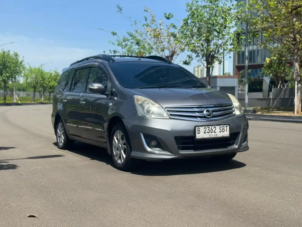 MURAH Grand Livina Ultimate 2012 AT
