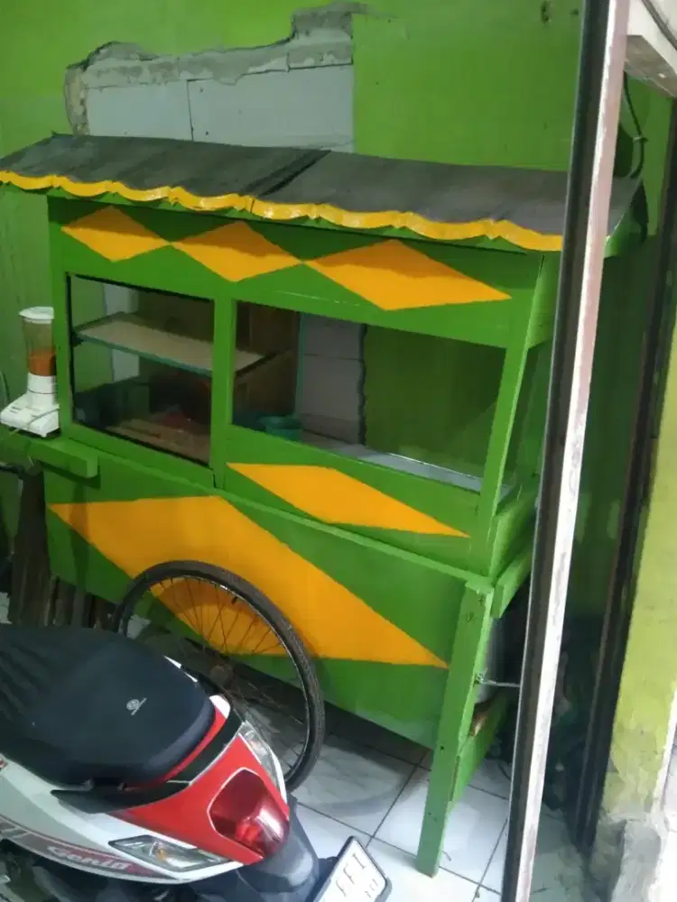 Gerobak Soto, baso, mie ayam