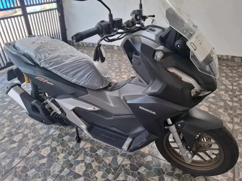 Km2rb keyless ABS, honda adv 160 CBS iss LED 2025 bln 3 pajak panjang.