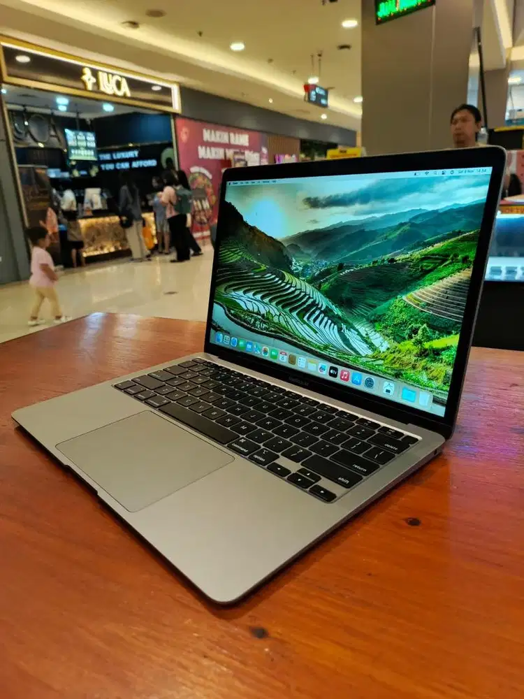 Macbook Air 13inch 2020 i5 8/2566350