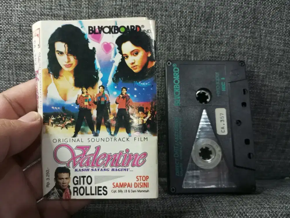 Kaset Soundtrack Film
Valentine (Gito Rollies)