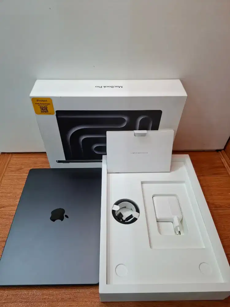Macbook M4 Pro 14inc 24/512 Black Ibox