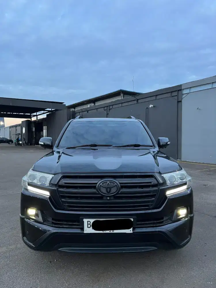 Toyota Land Cruiser VX200 2008 Facelift 2018