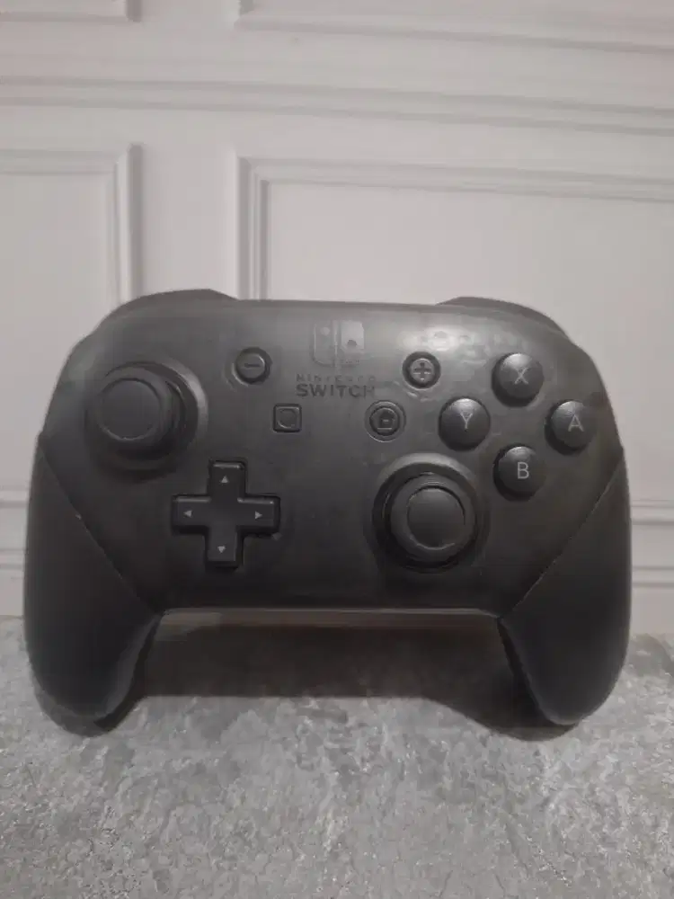 Nintendo Switch Pro Controller