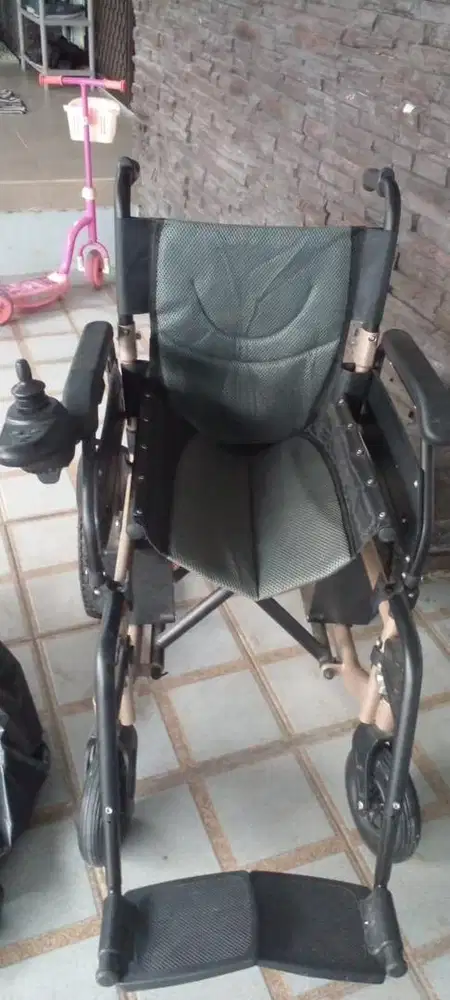 Kursi roda automatic