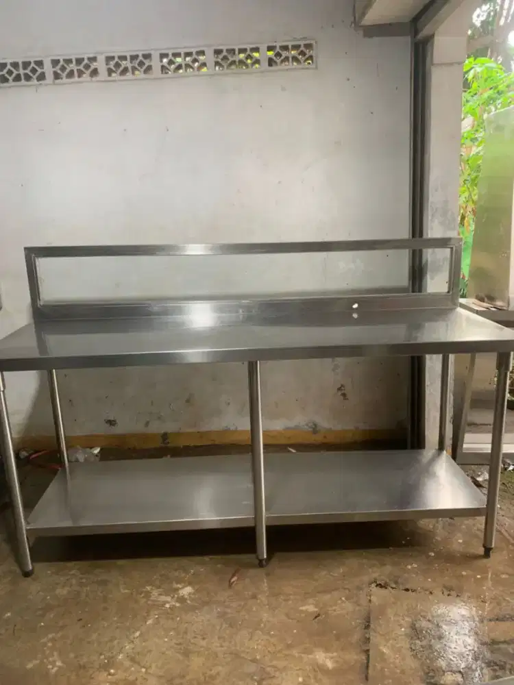 Jual cepet meja 2 susun