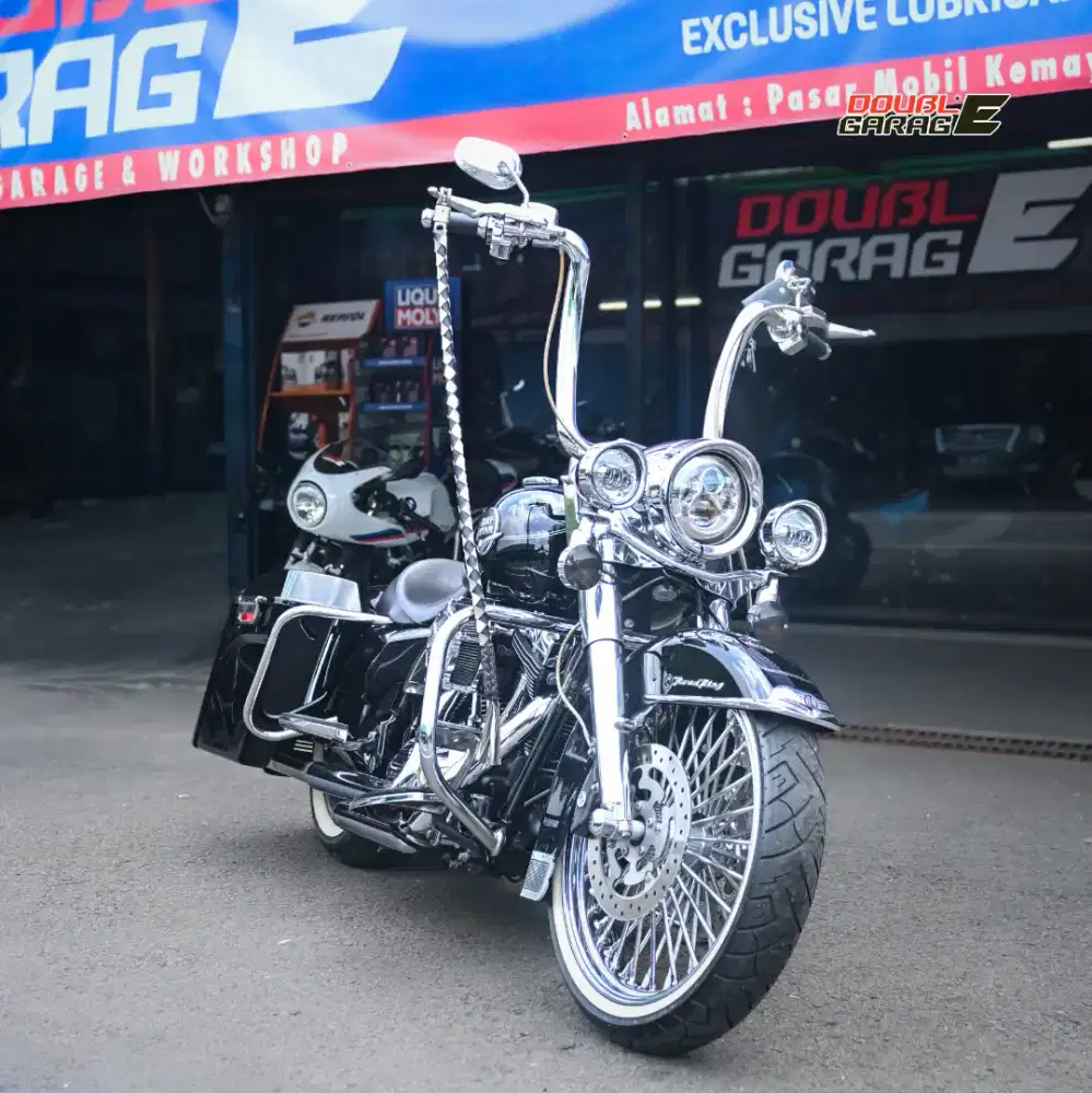 HARLEY DAVIDSON ROAD KING 2009 HITAM 2008 FULL SPEK