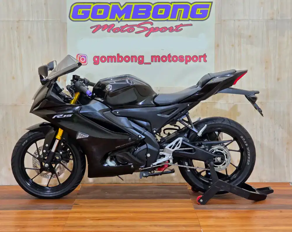YAMAHA R15 V4 2023