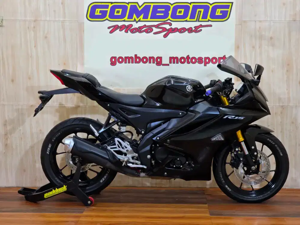 YAMAHA R15 V4 2023