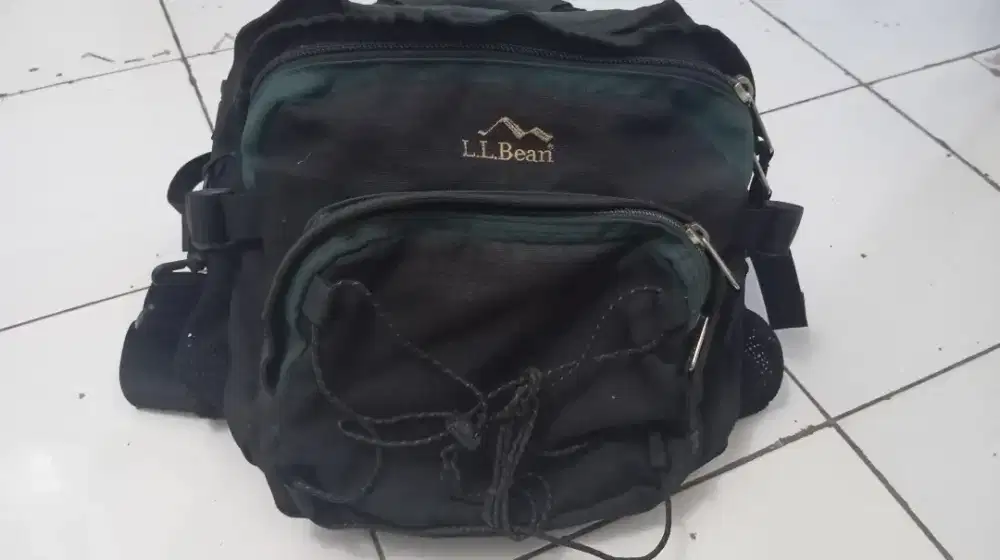 Tas travel selempang