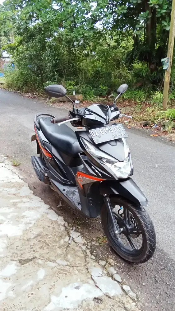 Dijual Motor pribadi Honda beat pas buat sekolah pasar meunjun oke bos