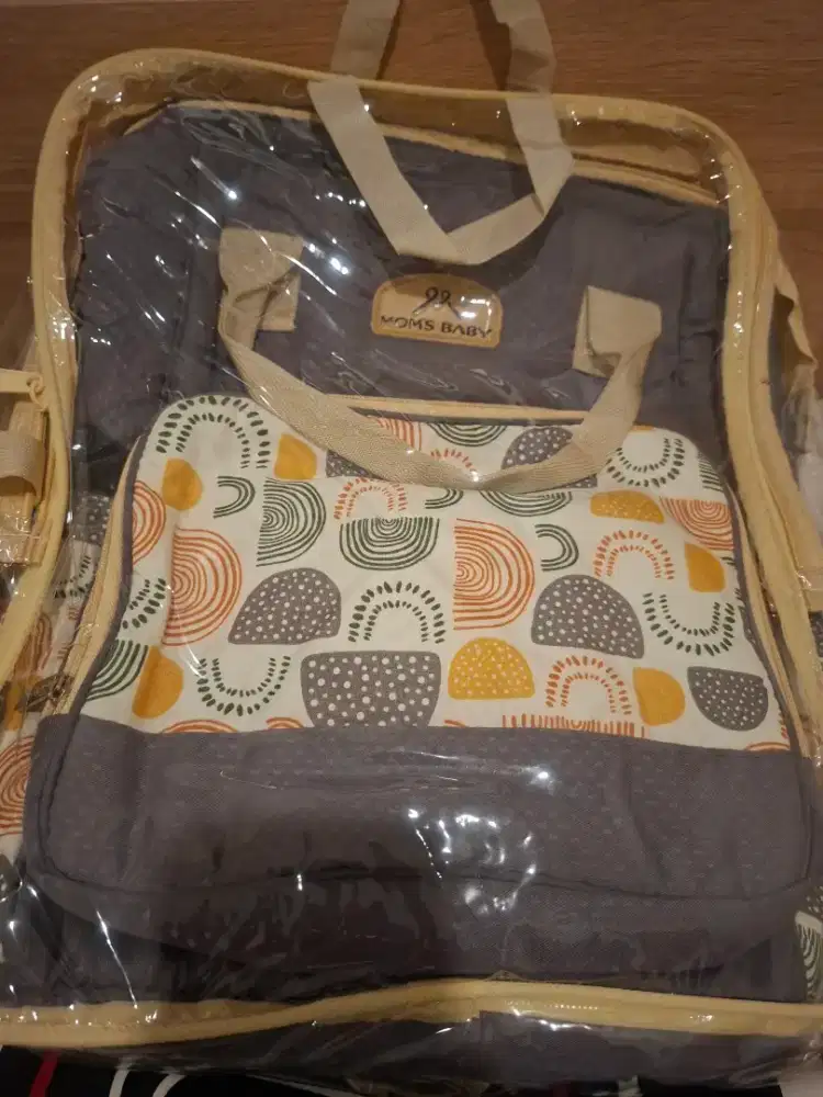 Tas bayi moms baby jual murah aja.