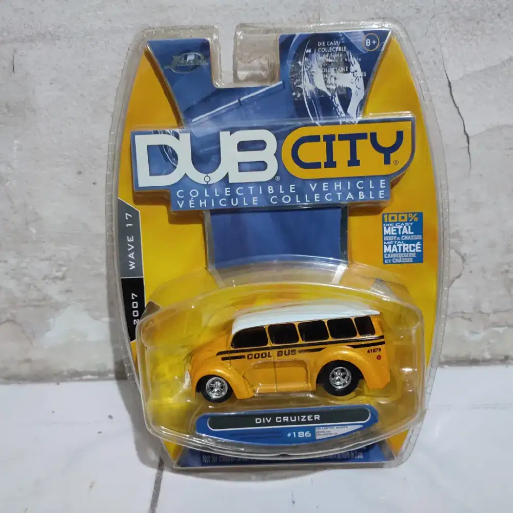 Jada Toys Dub City Div Cruiser (Cool Bus)
