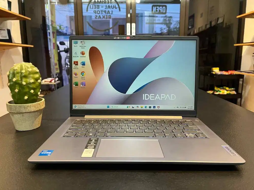 LENOVO IDEPAD SLIM 3i 14IAH8 // GARANSI RESMI