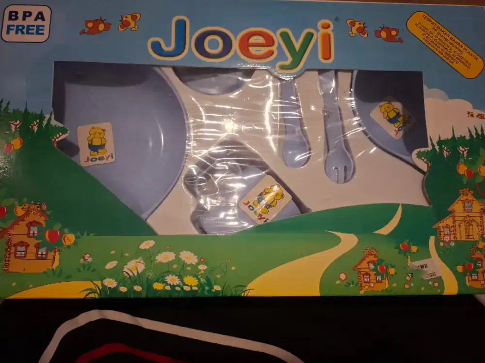 Peralatan mkn bayi jual murah