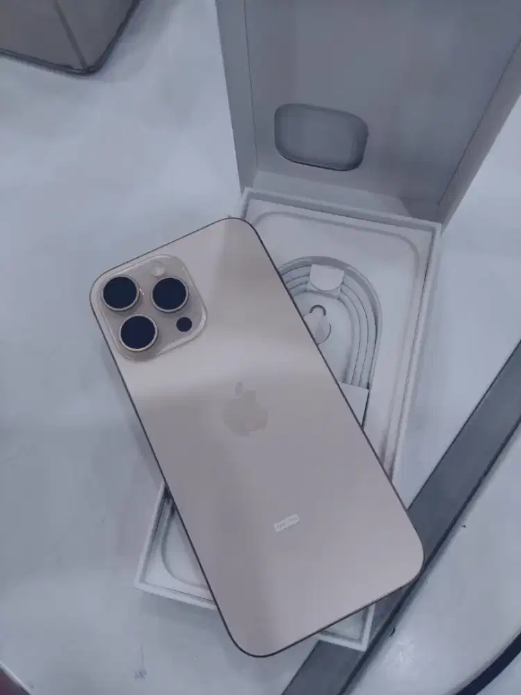 ready cash/kredit iPhone 16 pro max | garansi ibox