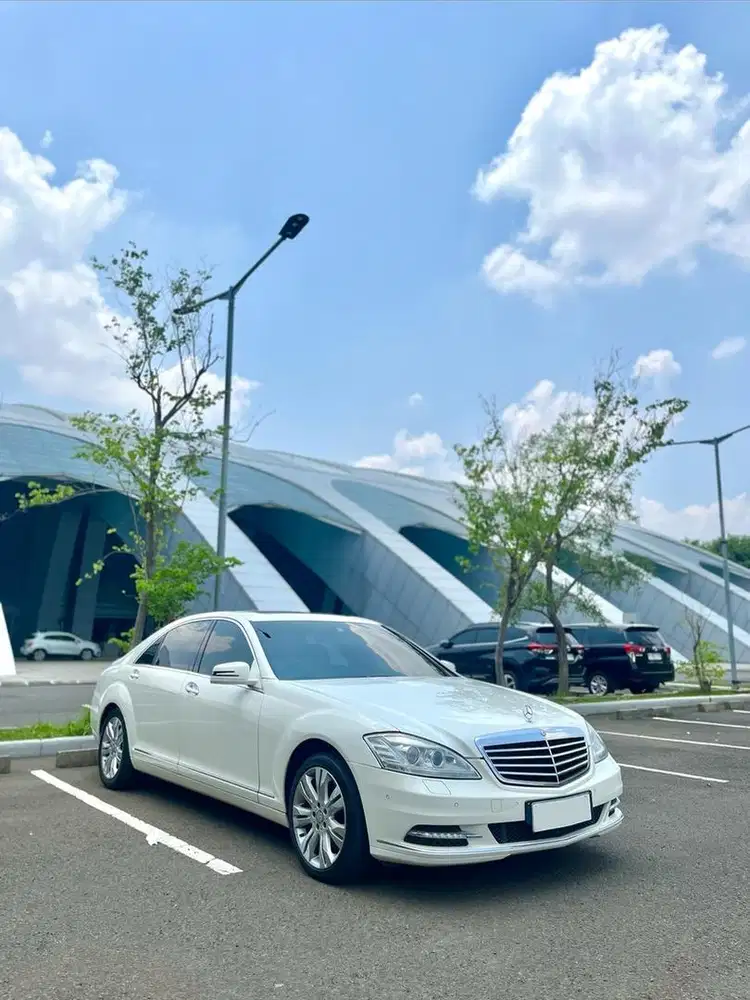 Mercedes Benz S350L 2010 *Collectors Item*