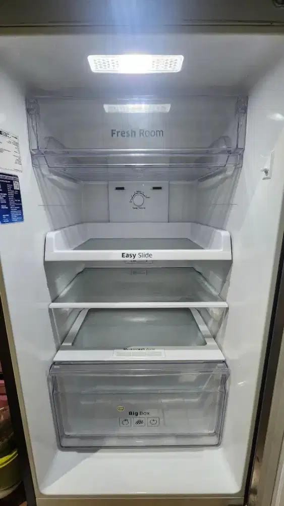 DIJUAL, Kulkas Merk LG